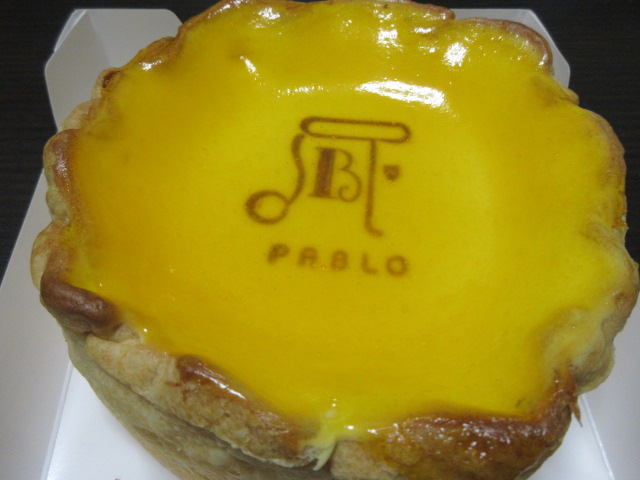 焼きたてチーズタルト