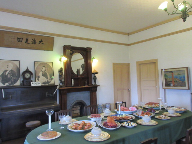 グラバー邸の明治時代初期の西洋料理