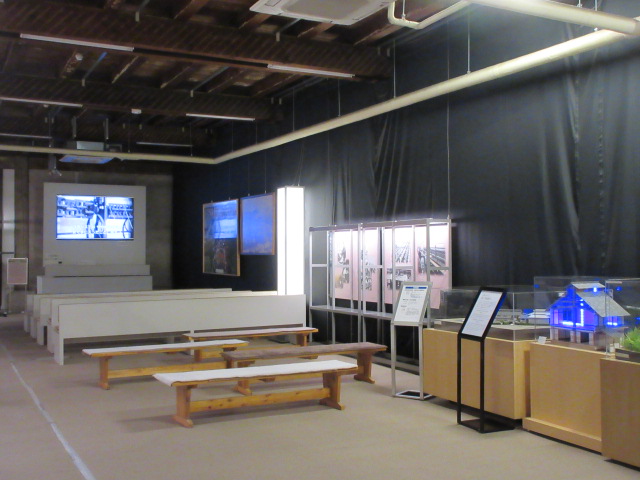 東置繭所の解説エリア