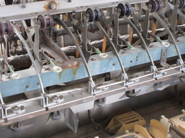 繰糸所の自動繰糸機