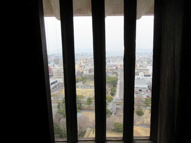 天守閣の小窓からの景色