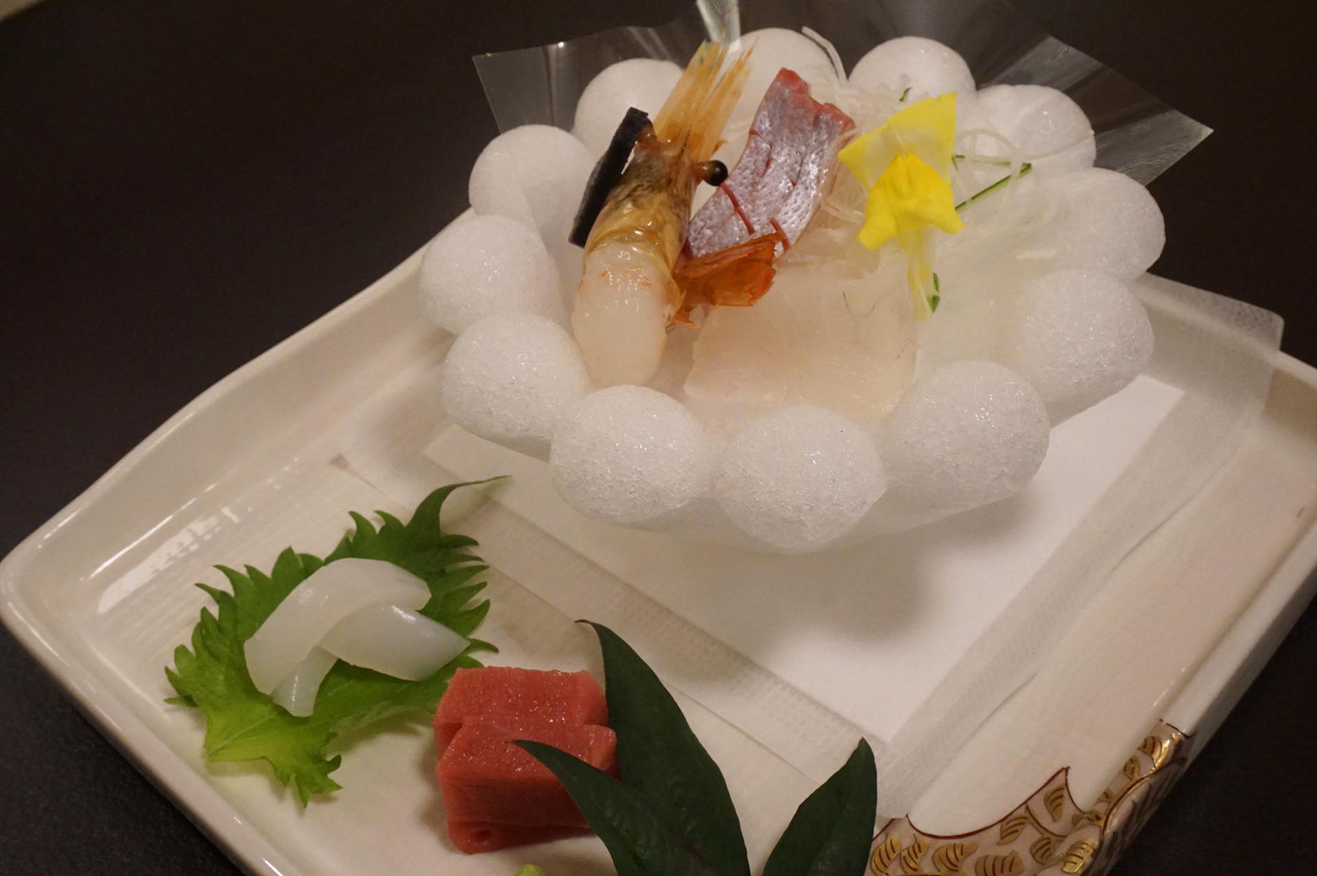 ユウベルホテル松政の刺身の盛り合わせ