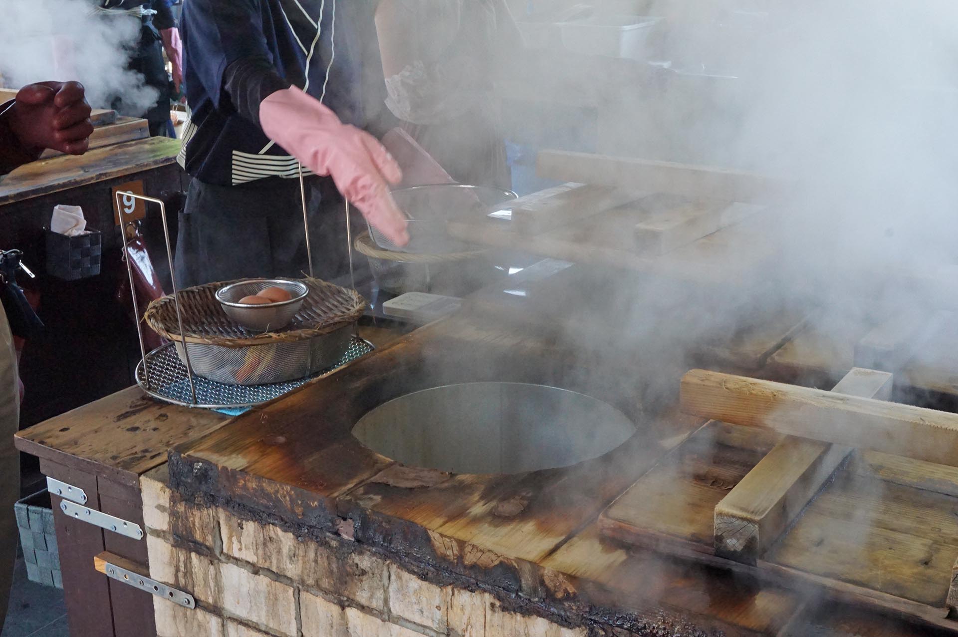 地獄蒸し工房の地獄蒸し釜