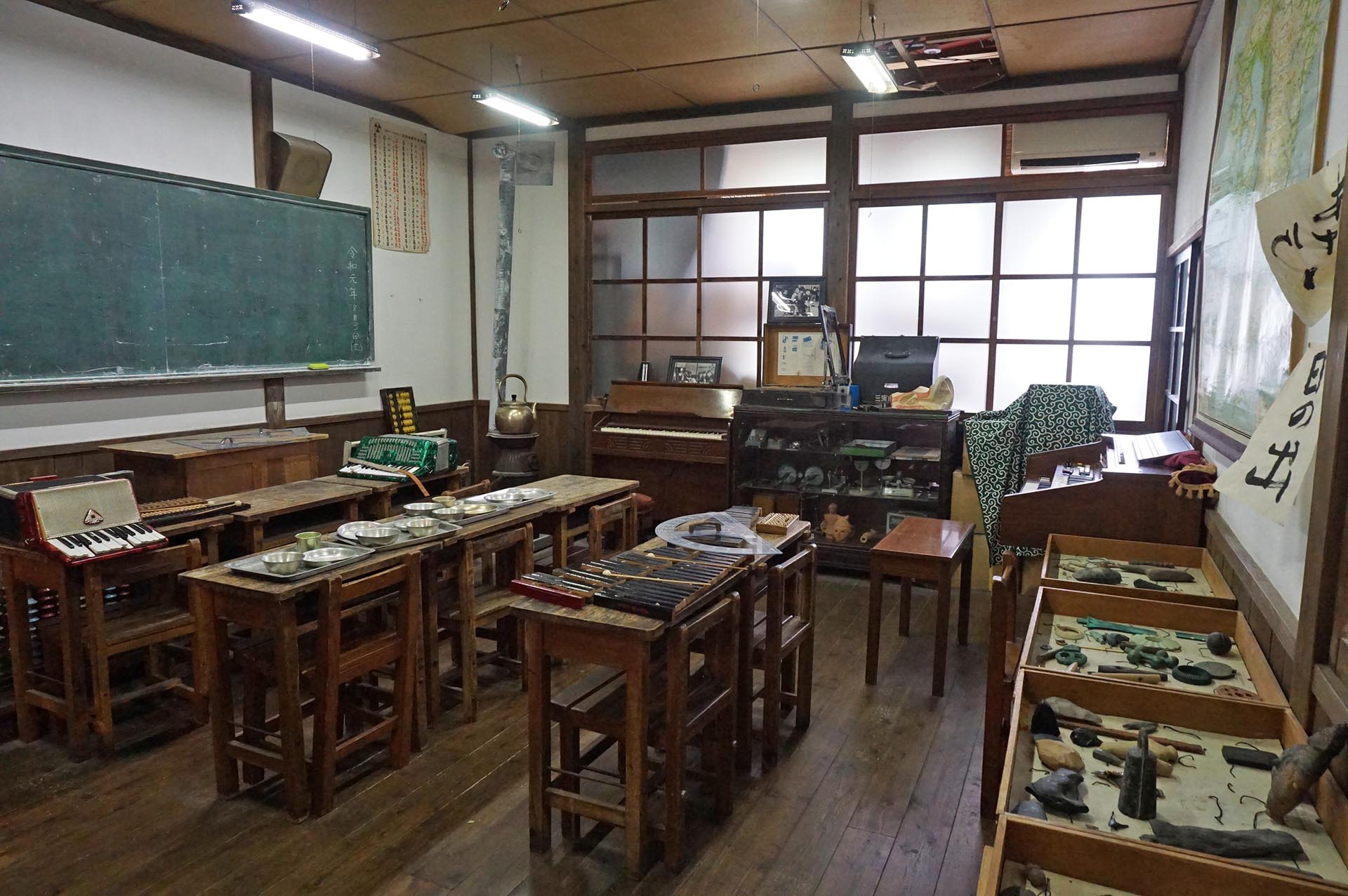 湯布院昭和館の学校