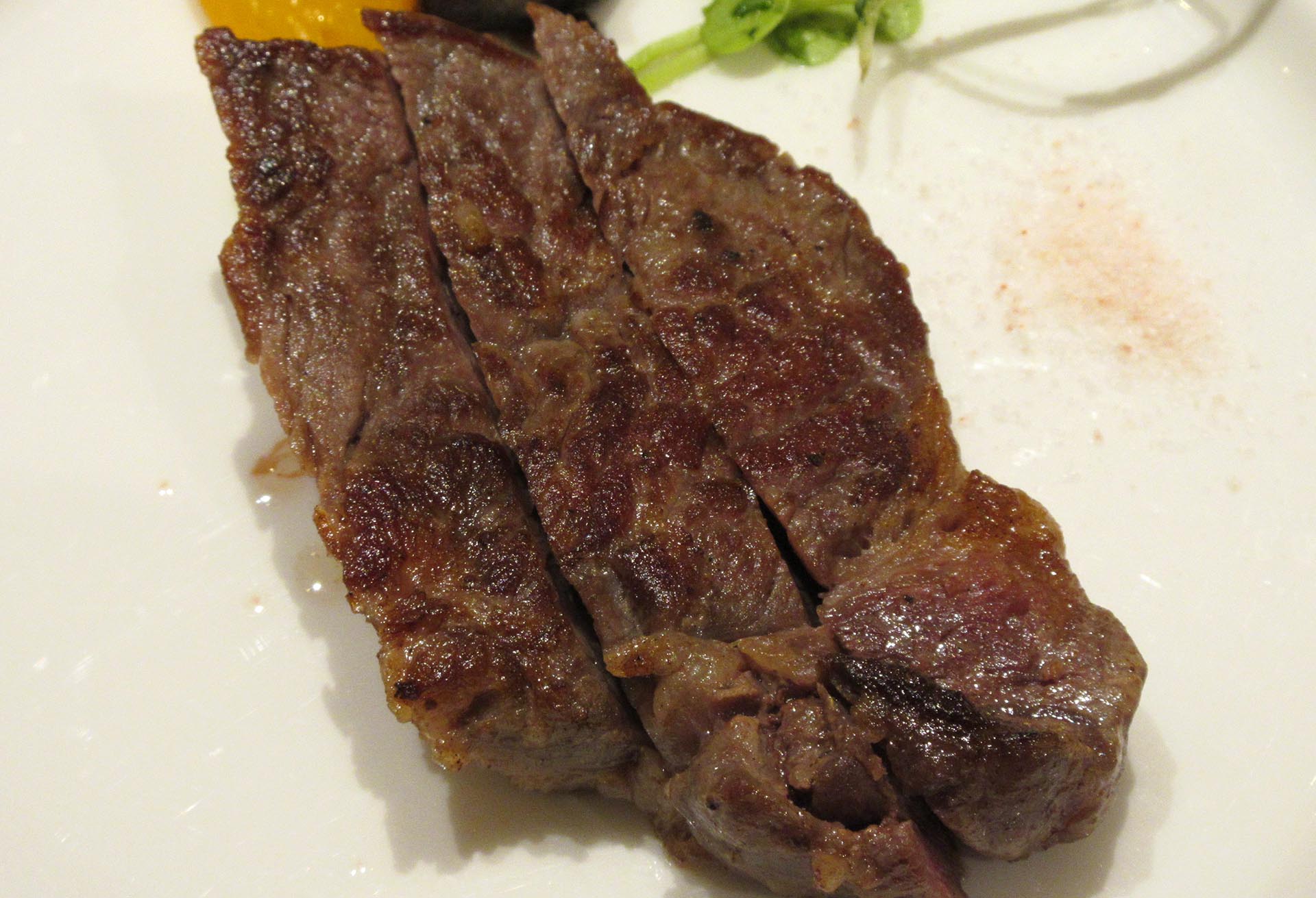 杉乃井ホテルの夕食（ステーキ）